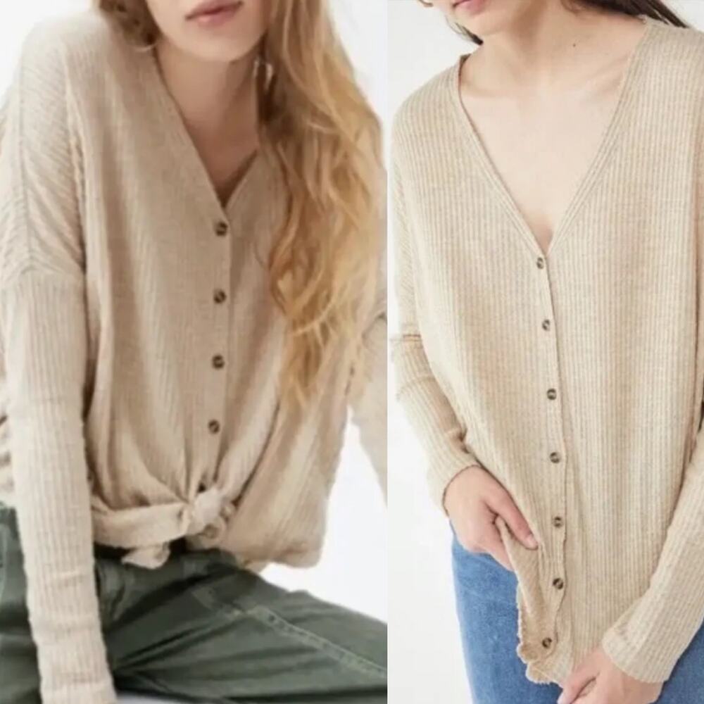 Out From Under Urban Outfitters Top Tan Waffle Knit Button Detail Womens Small